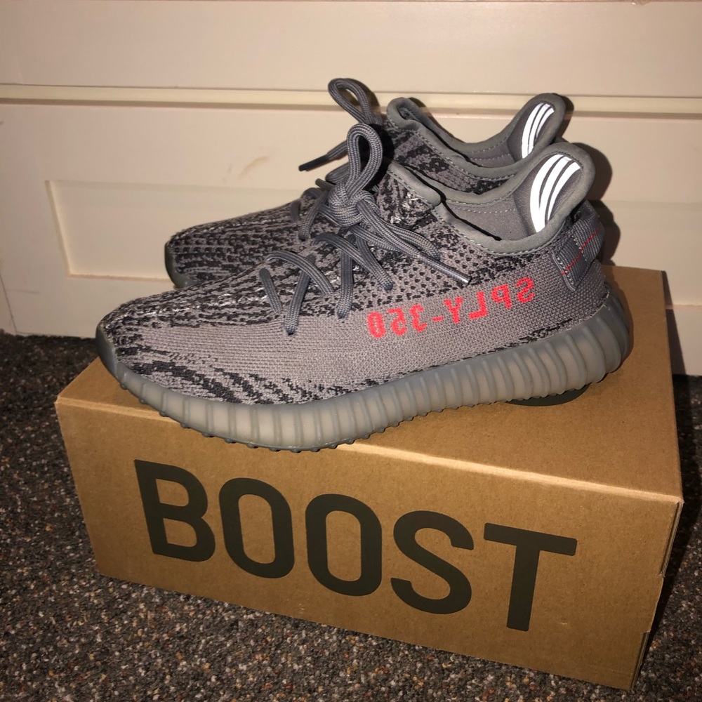 Yeezy Boost 350 Mens 5 (fits like a 6 for women)